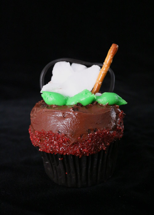 Halloween Witches’ Cauldron Cupcakes