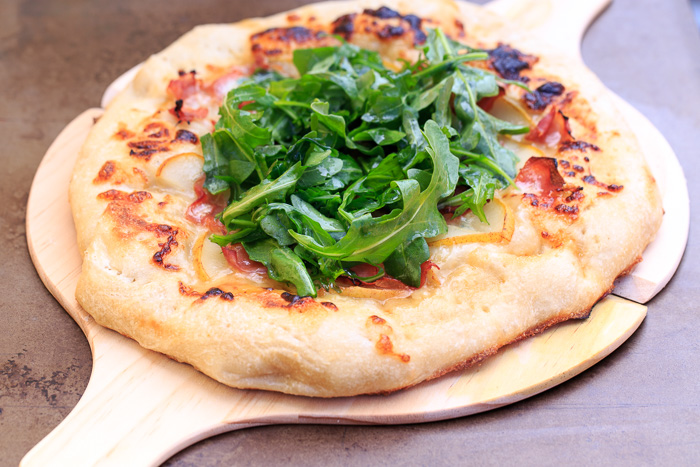 Honey, Pear & Prosciutto Pizza with Arugula  |  Lemon & Mocha