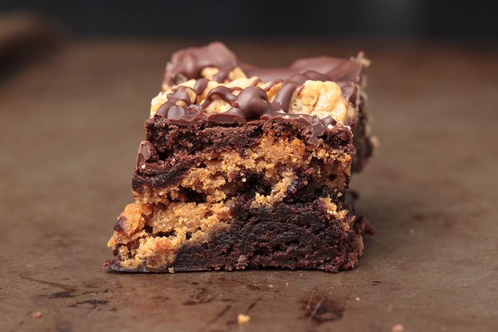 Chocolate Drizzled Peanut Butter Crunch Chocolate Brownies  |  Lemon & Mocha