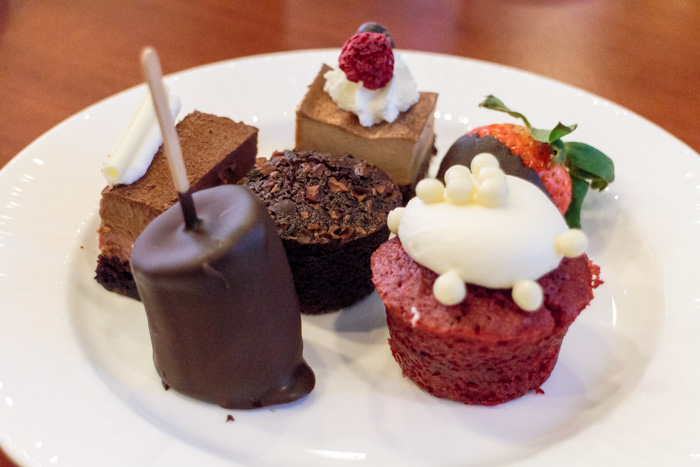 Review of Café Fleuri's Chocolate Bar Brunch at the Langham, Boston  |  Lemon & Mocha