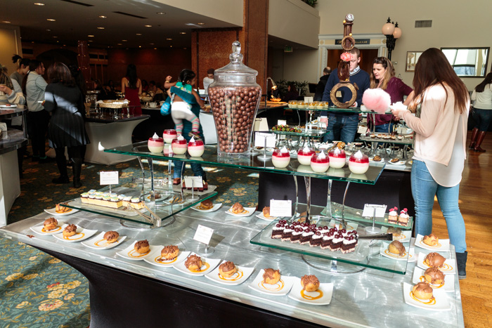 Review of Café Fleuri's Chocolate Bar Brunch at the Langham, Boston  |  Lemon & Mocha