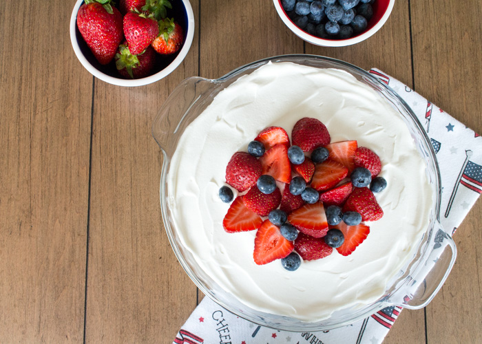 No-bake Red, White & Blue Lemonade Cheesecake Pie  |  Lemon & Mocha