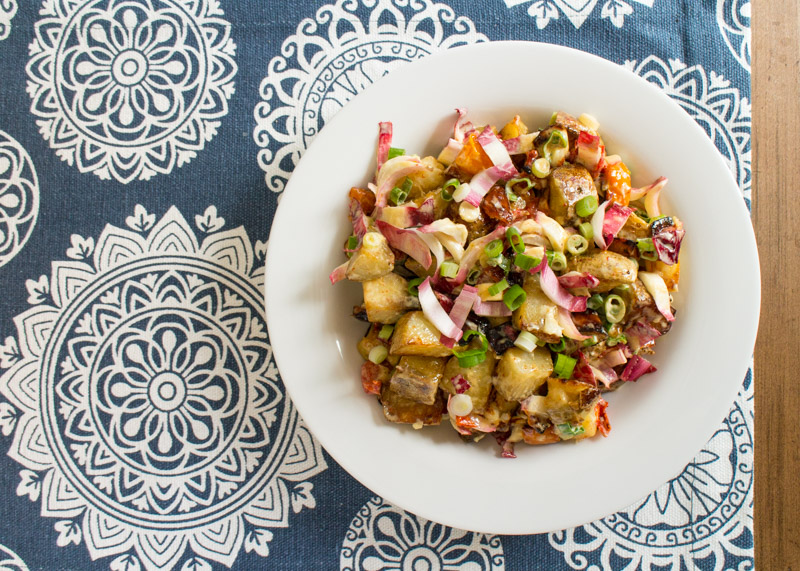 Cast Iron Home Fries with Creamy Garlic Dressing  |  Recipe at lemonandmocha.com