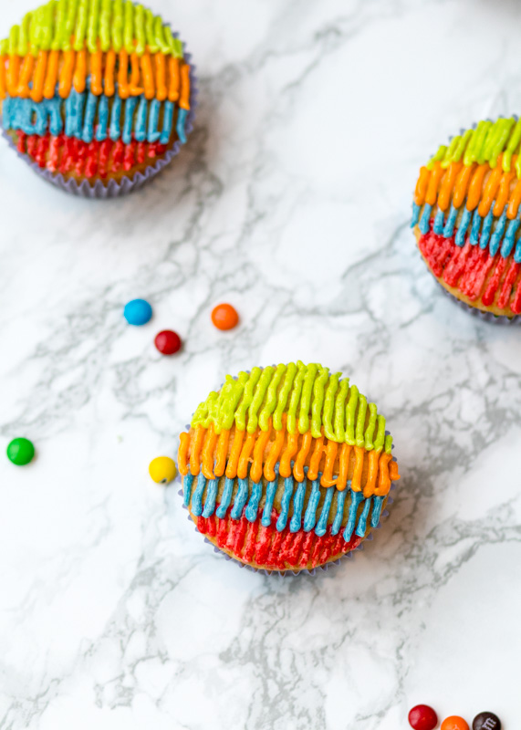 Funfetti Mini M&M Piñata Cupcakes  |  Lemon & Mocha