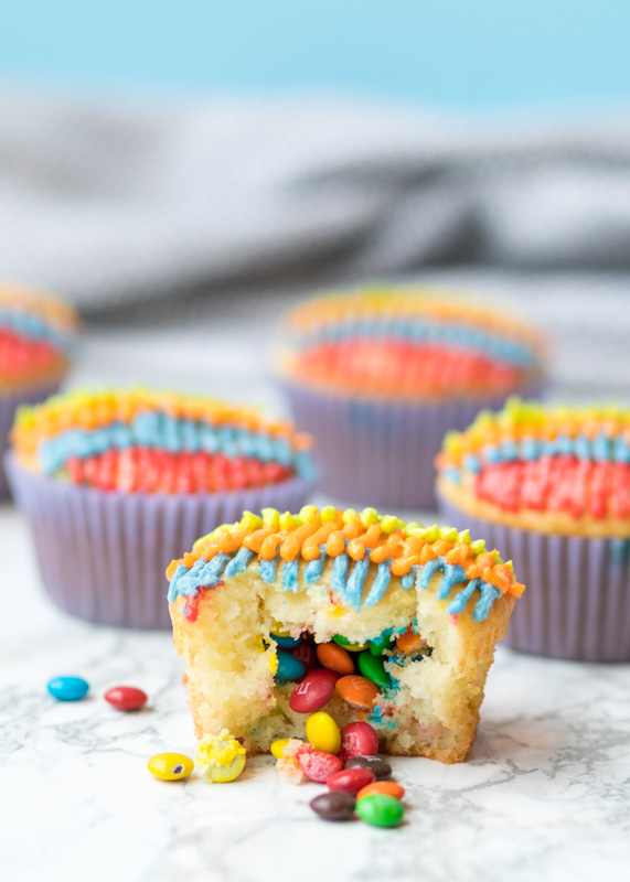 Funfetti Mini M&M Piñata Cupcakes