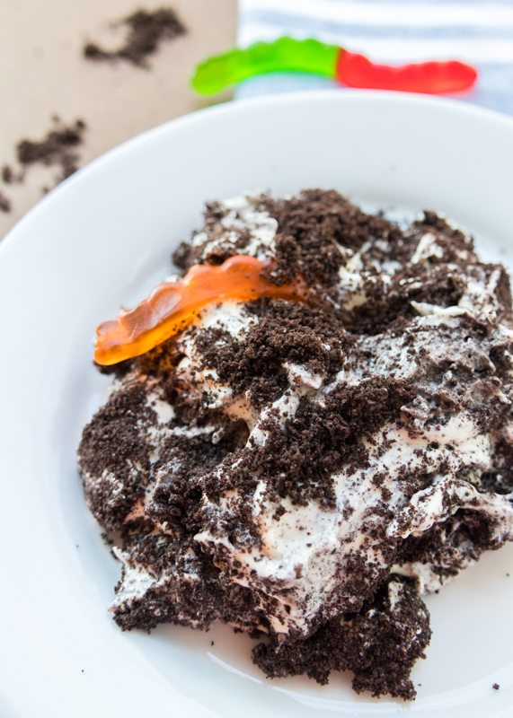 Aunt Elaine's Dirt Cake  |  Lemon & Mocha