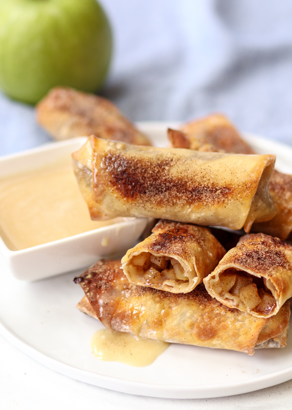 Crispy Baked Apple Pie Bites with a Chai Vanilla Dipping Sauce