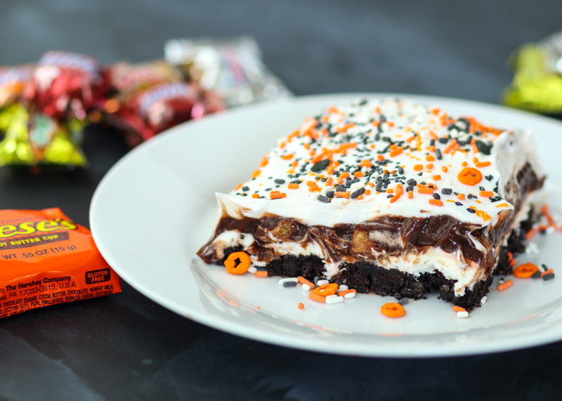 Leftover Halloween Candy Chocolate Lasagna  |  Lemon & Mocha