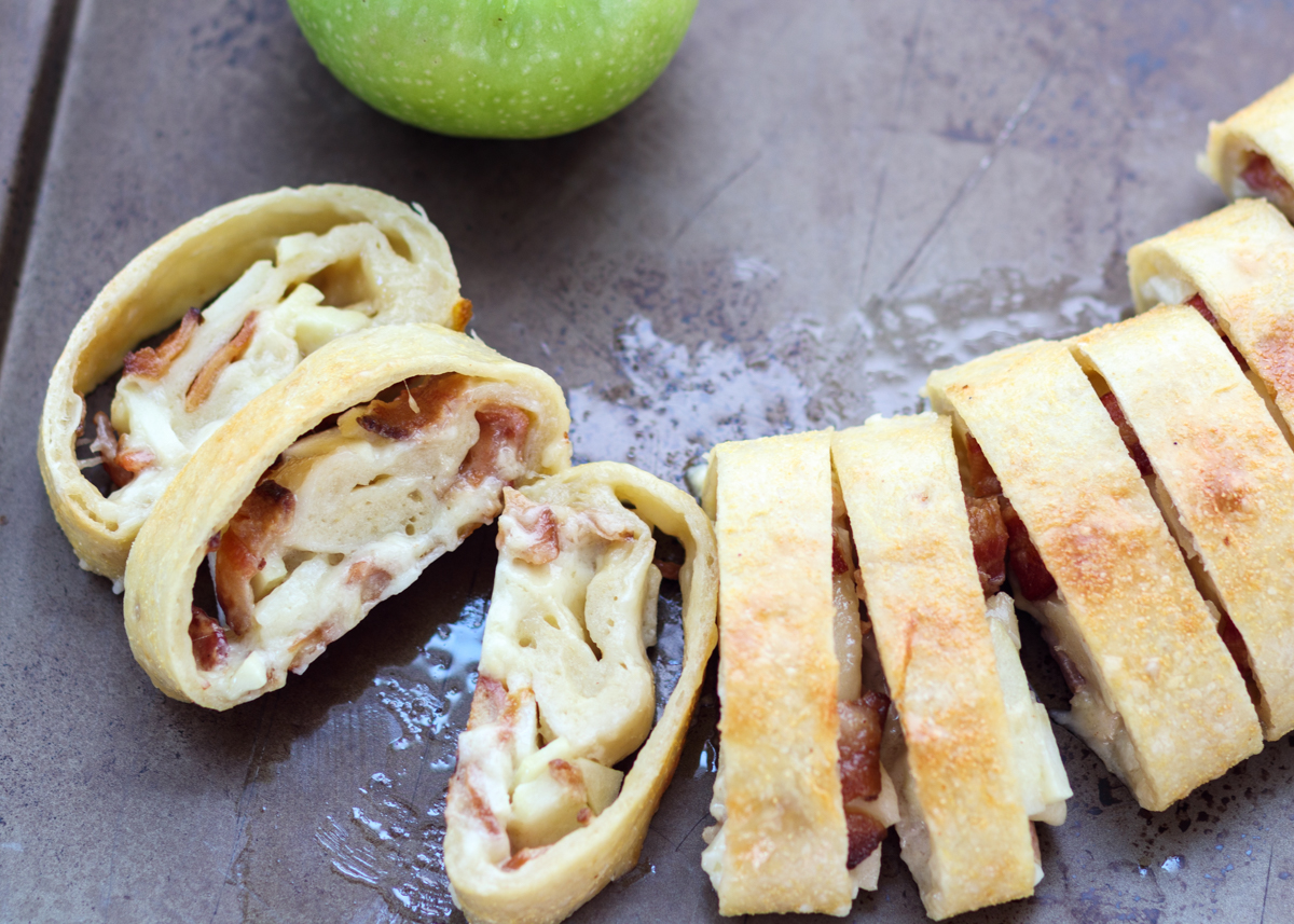 Apple, Bacon and Brie Bread  |  Lemon & Mocha