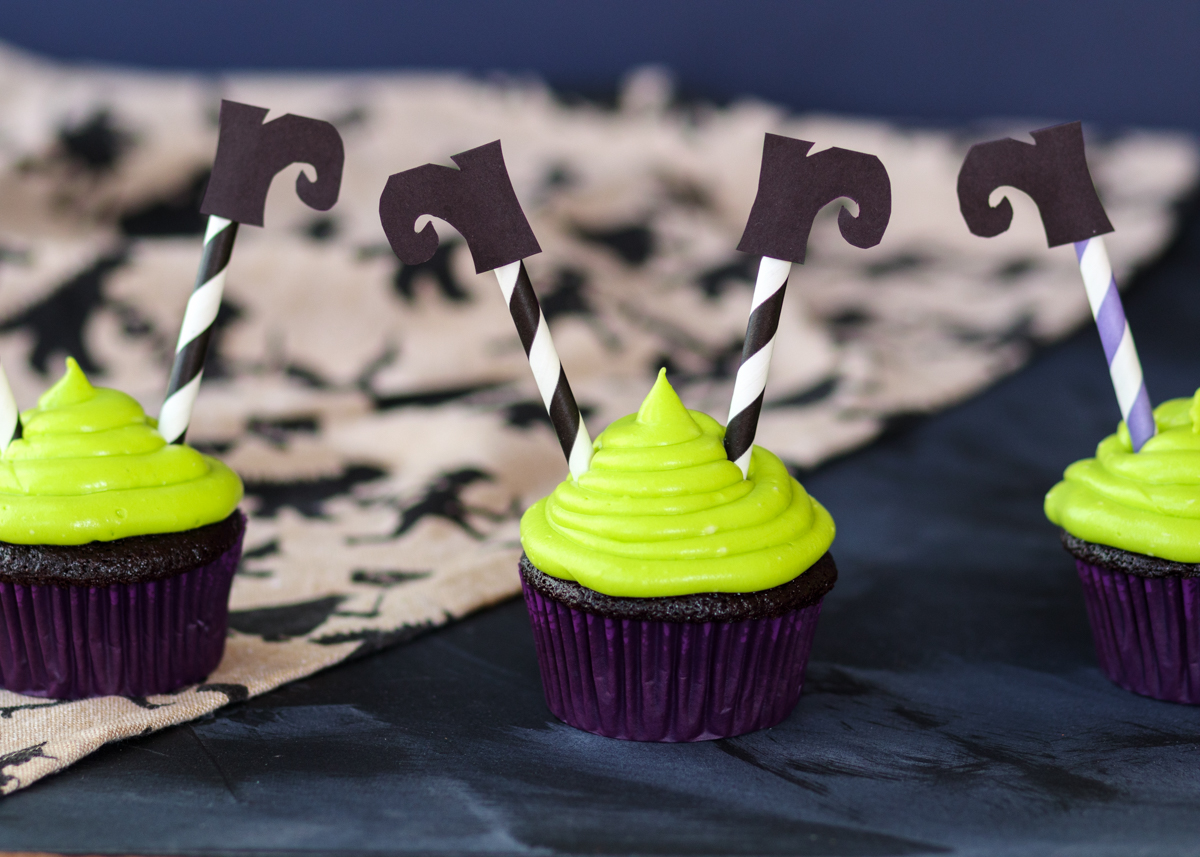 Halloween Witch Chocolate Cupcakes  |  Lemon & Mocha