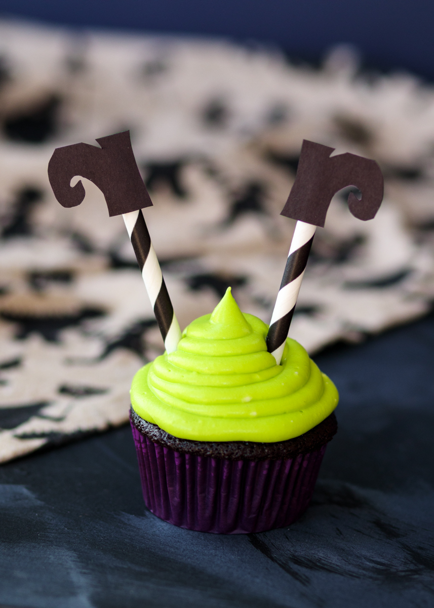 Halloween Witch Chocolate Cupcakes  |  Lemon & Mocha