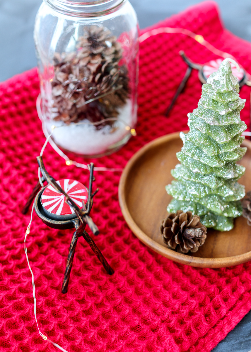 Easy Christmas Table Decorations  |  Lemon & Mocha