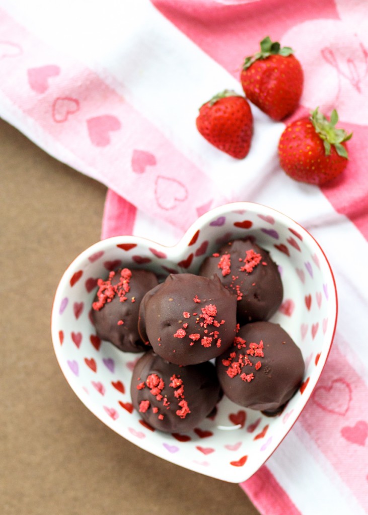 Strawberry Chocolate Ganache Cake Balls  |  Lemon & Mocha