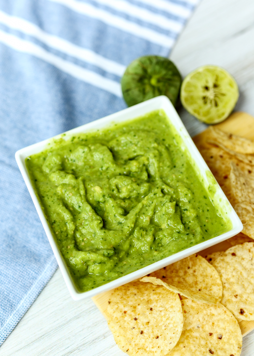 Tomatillo Guacamole  |  Lemon & Mocha