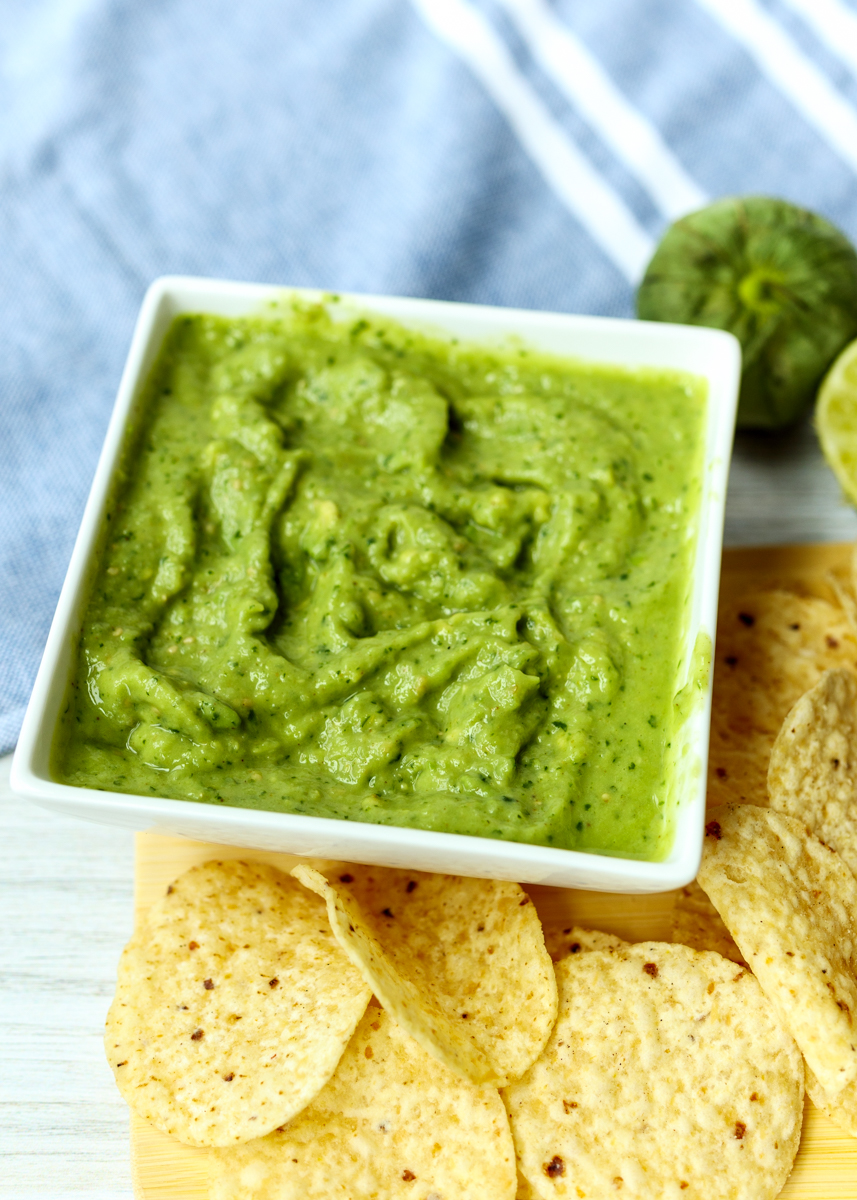 Tomatillo Guacamole  |  Lemon & Mocha