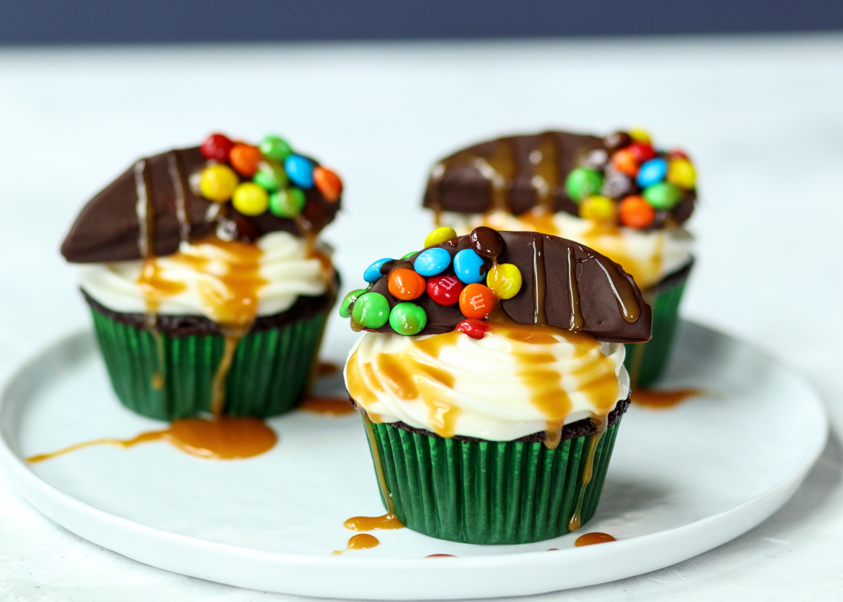 Chocolate Covered Caramel Apple Cupcakes  |  Lemon & Mocha