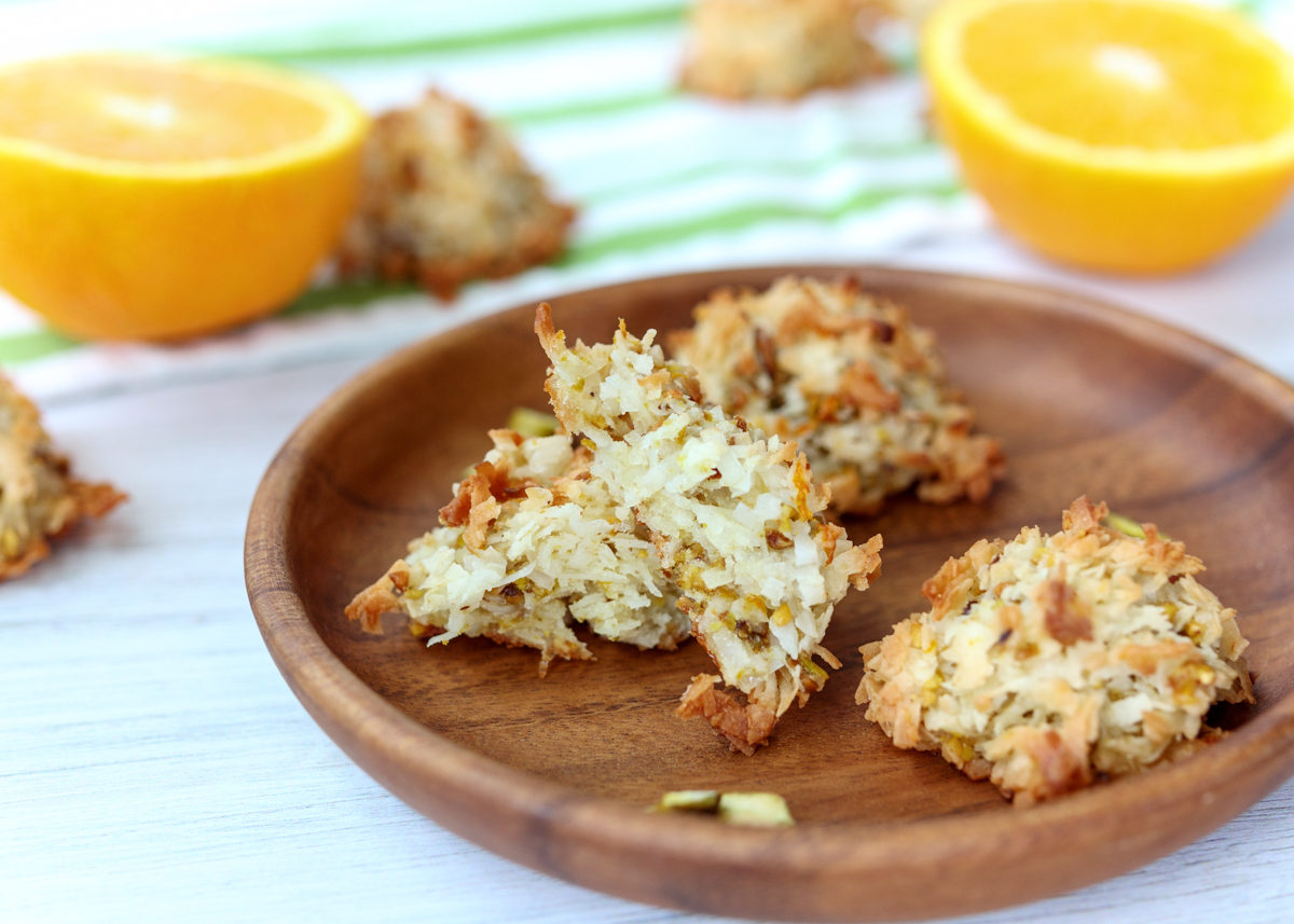 Orange Pistachio Macaroons  |  Lemon & Mocha