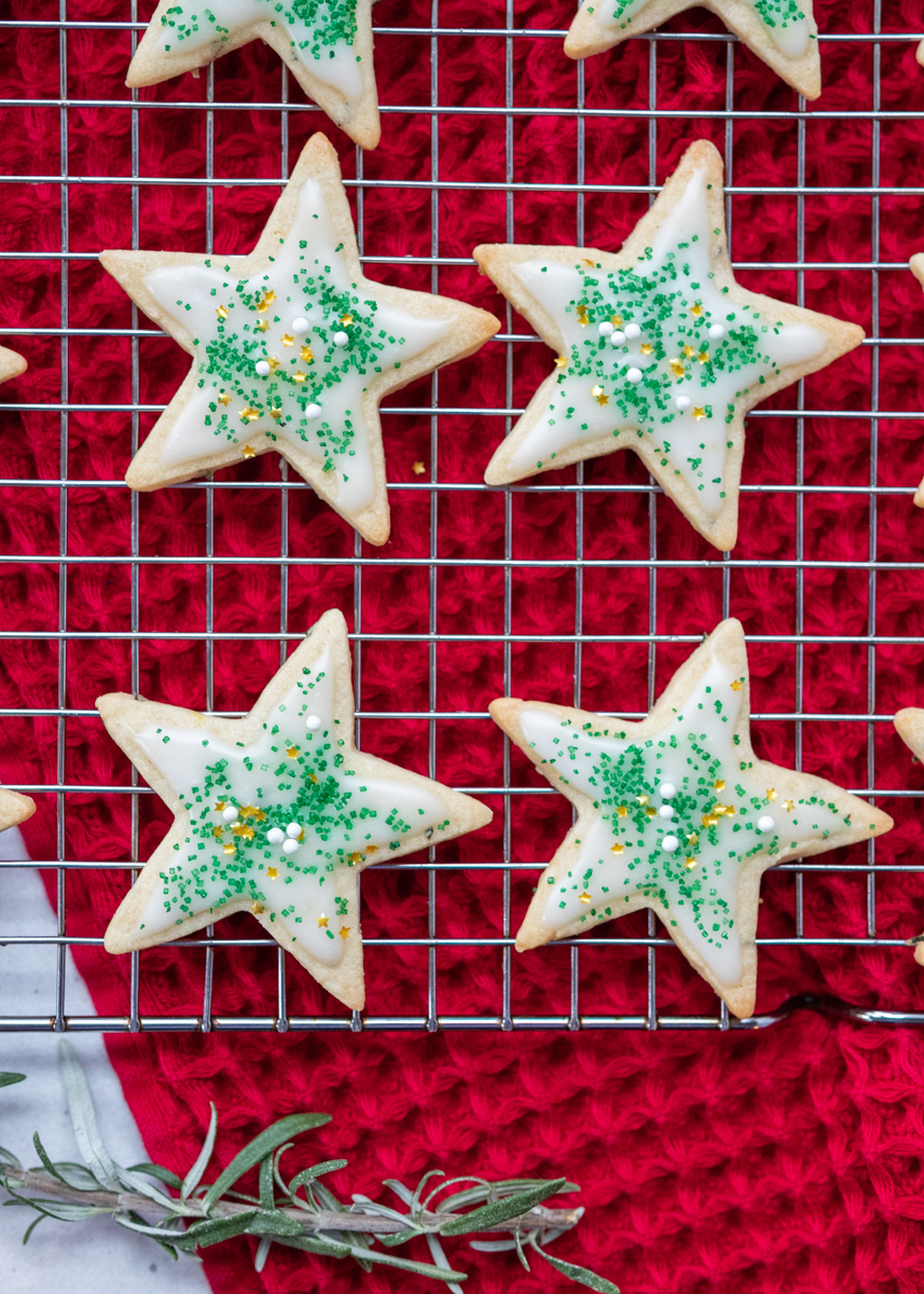 Lemon Rosemary Sugar Cookies  |  Lemon & Mocha