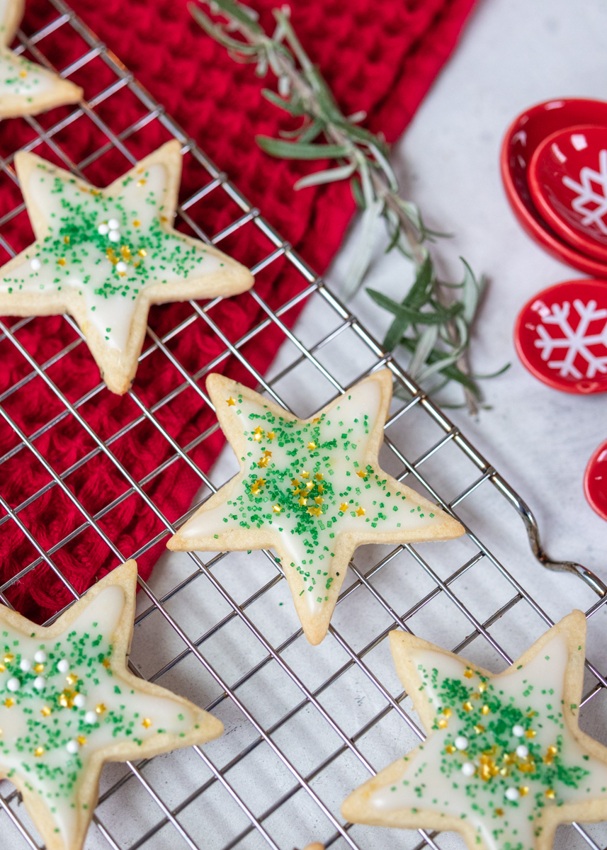 Lemon Rosemary Sugar Cookies  |  Lemon & Mocha