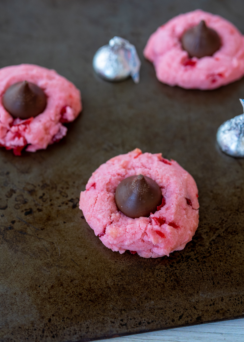 Cherry Kiss Cookies  |  Lemon & Mocha