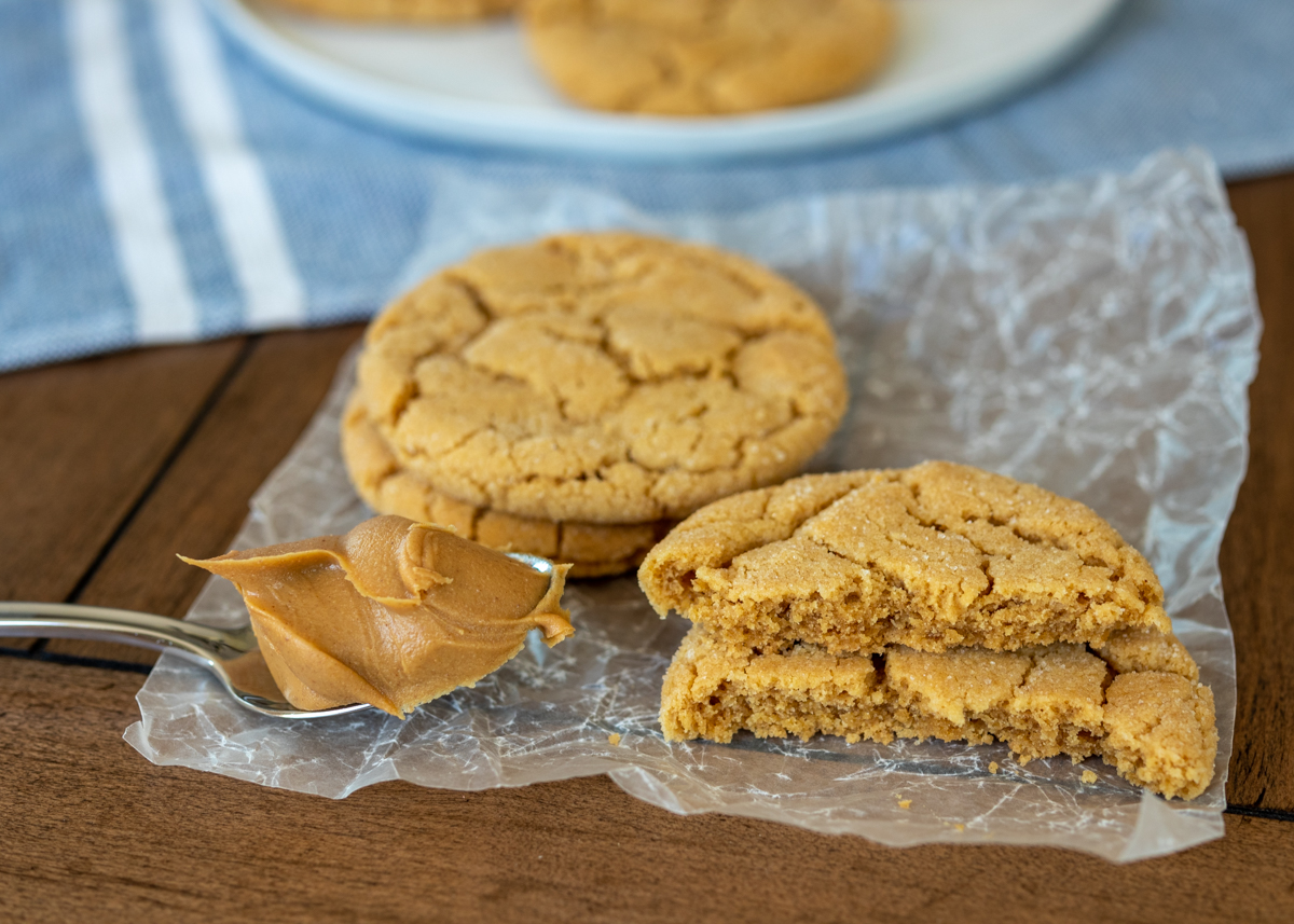 Chewy Peanut Butter Cookies  |  Lemon & Mocha