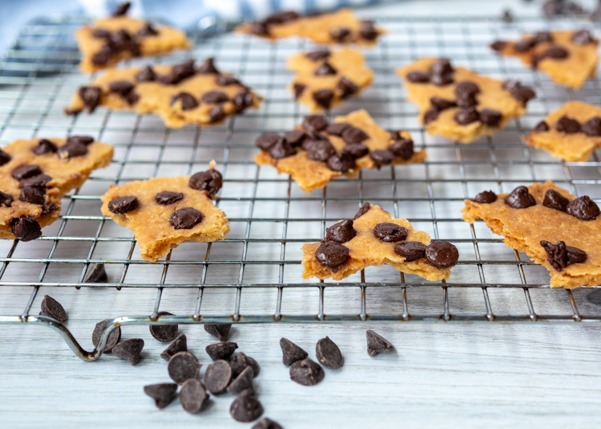 Chocolate Chip Cookie Brittle  |  Lemon & Mocha